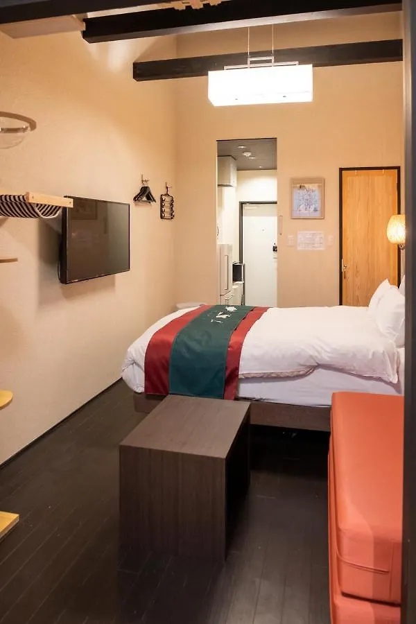 Little Hotel Kyoto Karasuma Takatsuji 0*,
