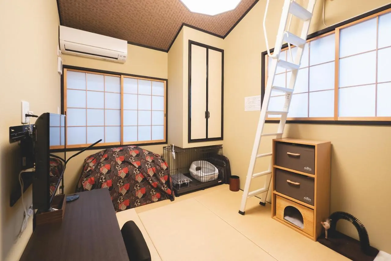 Little Hotel Kyoto Karasuma Takatsuji 0*,  Japão